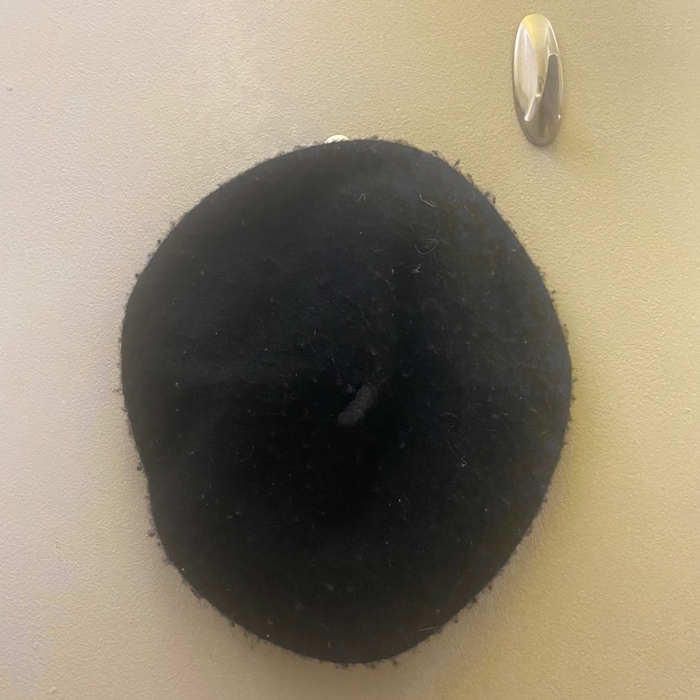 Black Beret Urban Outfitters